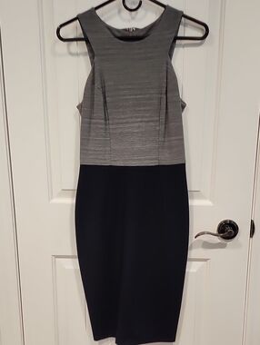 Obakki Two-Tone Sleeveless Midi Dress in Gray & Black